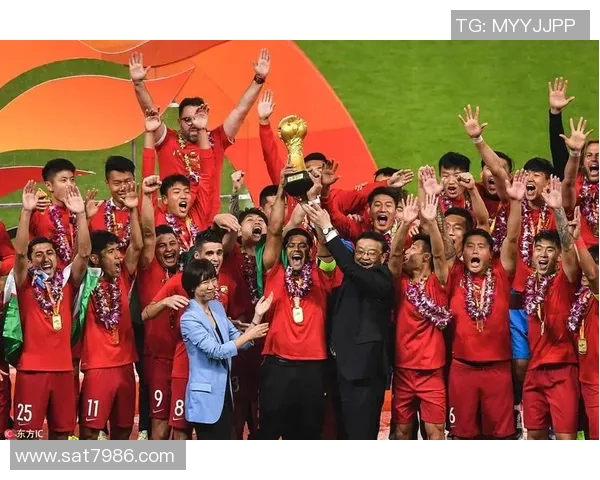 日本足球球星励志故事：从草根到顶级舞台的奋斗历程与成长启示