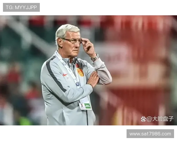 国际足球明星个人简历与精彩瞬间图片展示 国际足球明星个人简历与精彩瞬间图片展示