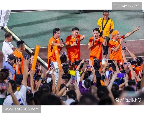 牛年到来足球明星们纷纷送上新春祝福你收到了吗 牛年到来足球明星们纷纷送上新春祝福你收到了吗