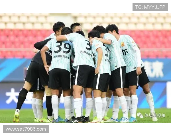 西安网球队强势领跑锦标赛积分榜71分展现实力与决心 西安网球队强势领跑锦标赛积分榜71分展现实力与决心